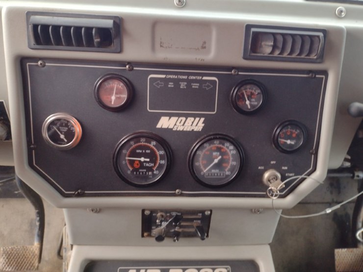 athey-ra-730-street-sweeper-(qea-4003)-image-6