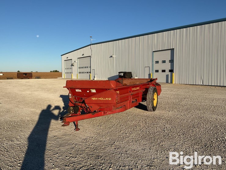 new-holland-165-image-1