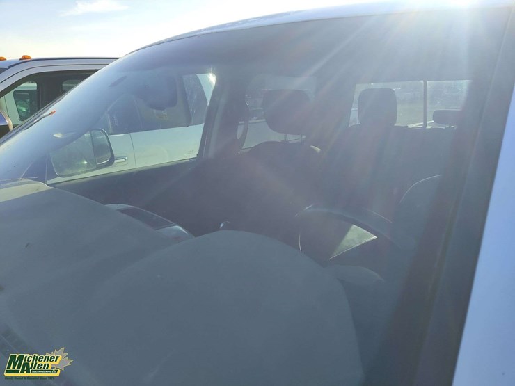 2011-dodge-2500-image-29