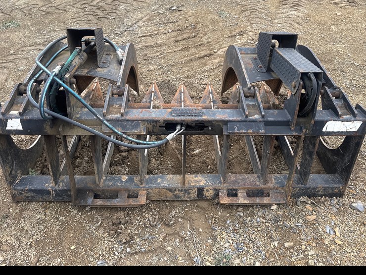 #1118-•-heavy-duty-double-cylinder-skid-steer-gravel-image-2