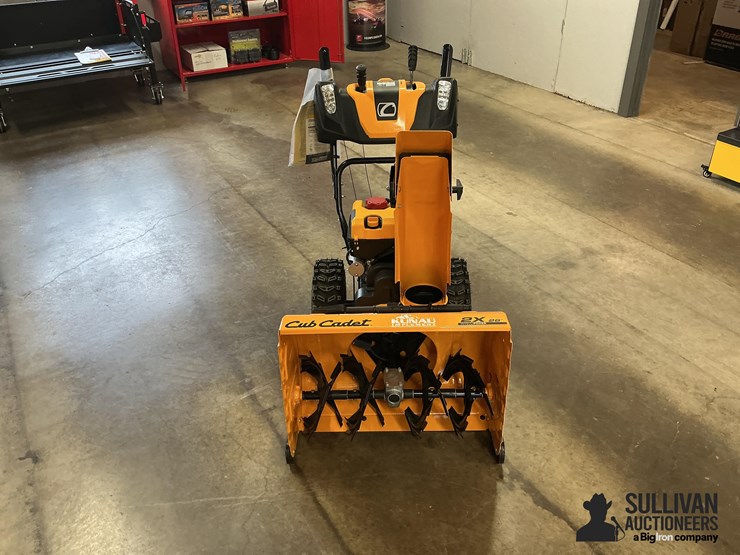 cub-cadet-2x26ip-26”-walk-behind-snow-blower-image-2