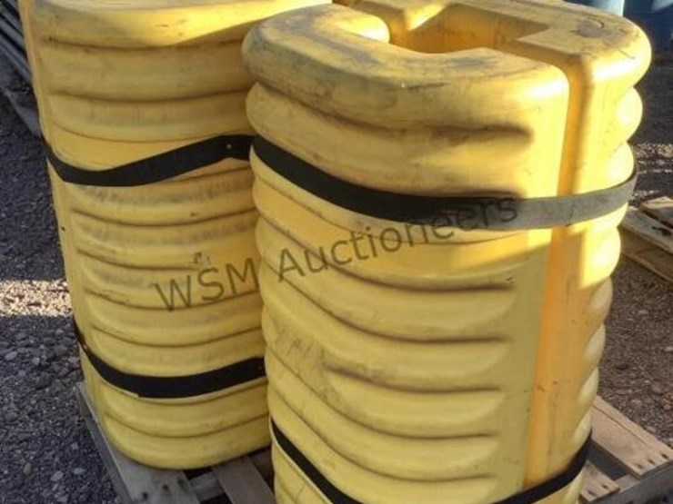 (3)-pole-protectors-image-3