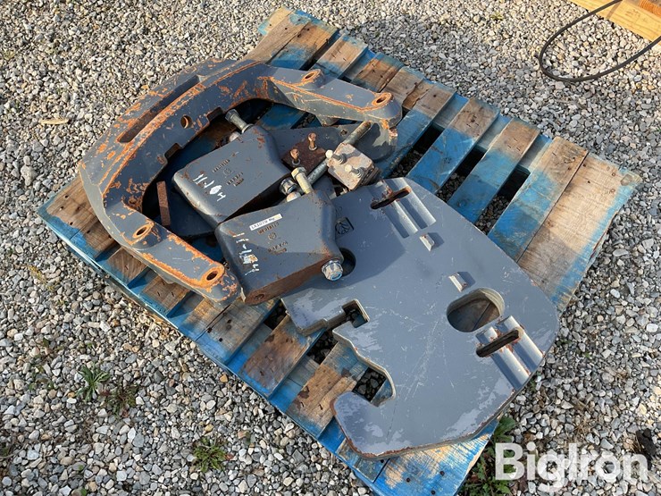 new-holland-genesis-series-weight-bracket-image-1