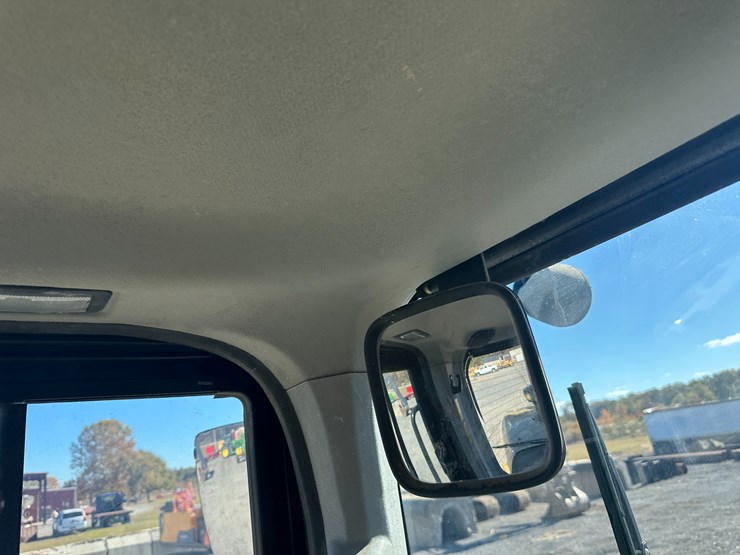 2016-caterpillar-926m-image-97