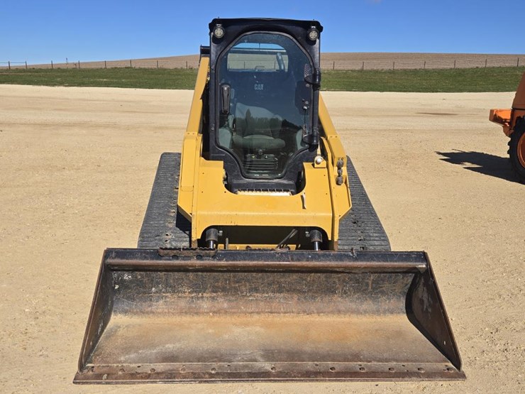 2022-caterpillar-299d-image-2