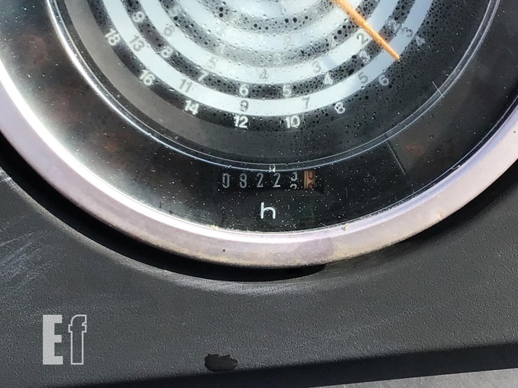 1981-john-deere-2240-image-14