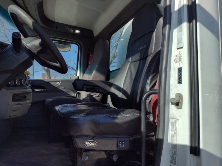 19-peterbilt-water-truck^title^-(qea-4054)-image-15