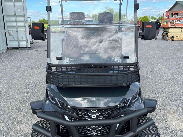 unused-irgc80-battery-powered-golf-cart-image-2