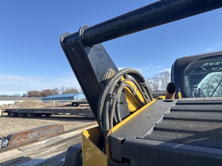 2017-caterpillar-289d-image-18