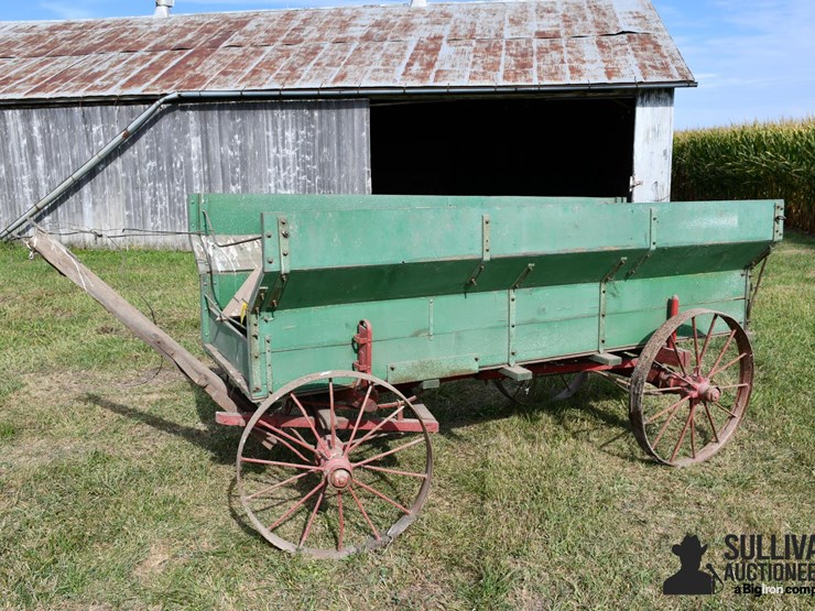 10'-wooden-wagon-image-1
