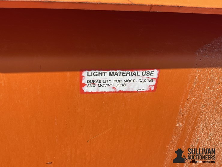 kubota-72"-material-bucket-image-13