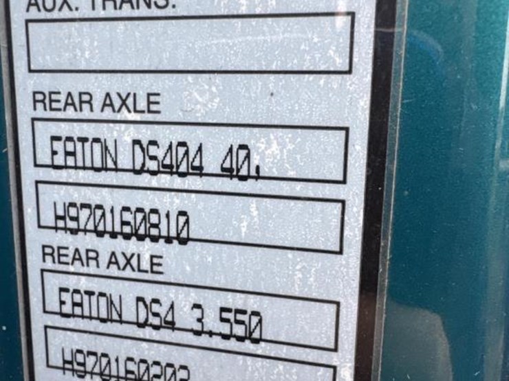 #3154-•-volvo-s60-parts-sleeper-truck-image-11