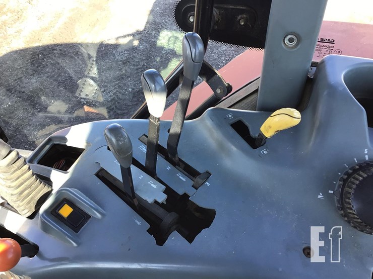 case-ih-mx135-image-18