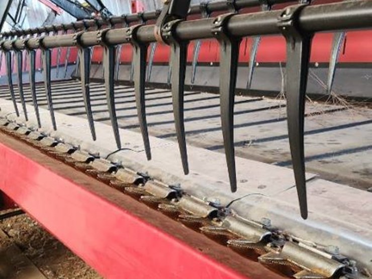 2014-case-ih-3162-image-8