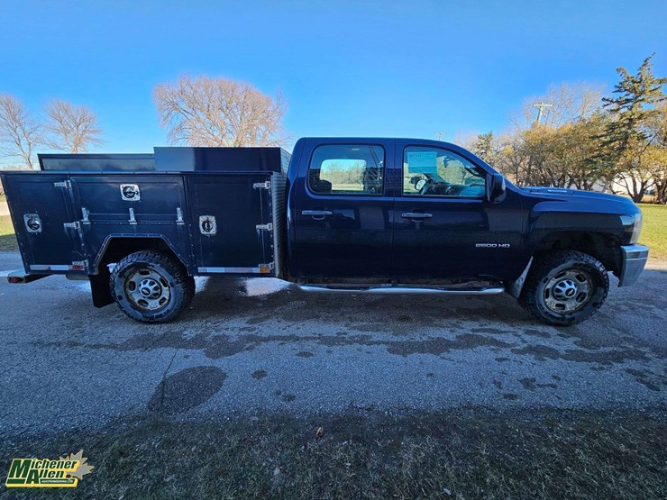 2012-chevrolet-silverado-2500hd-image-5