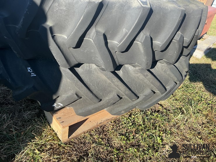 firestone-12.4-42-tires-on-rims-image-4