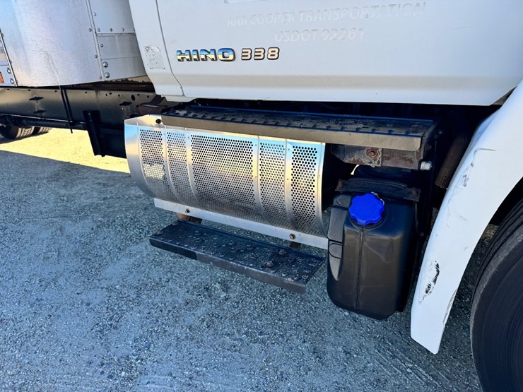 #16193-•-2016-hino-338v-van-body-truck-image-8
