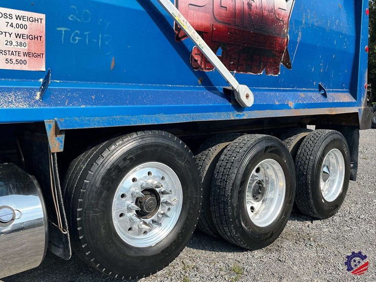 2016-kenworth-t880-image-37