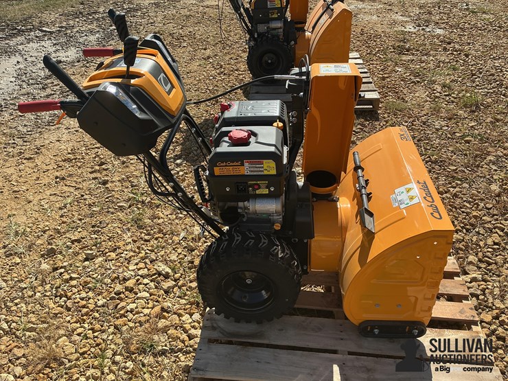 cub-cadet-3x28ip-28”-walk-behind-snow-blower-image-4