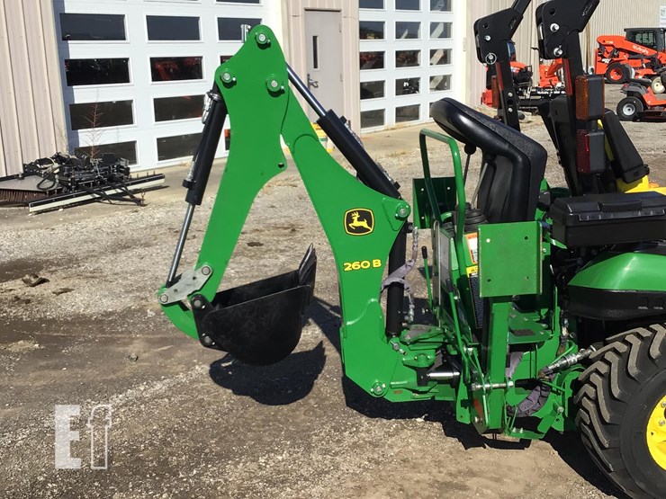 2018-john-deere-1025r-image-8