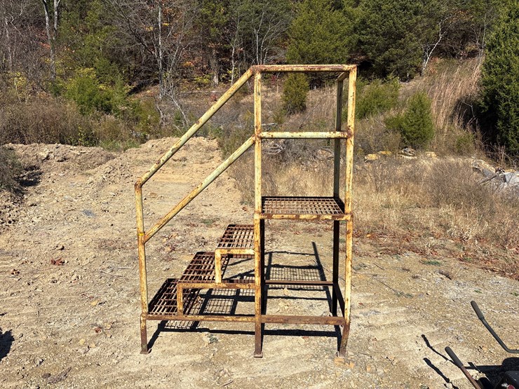 #1127-•-steel-stair-case-image-1