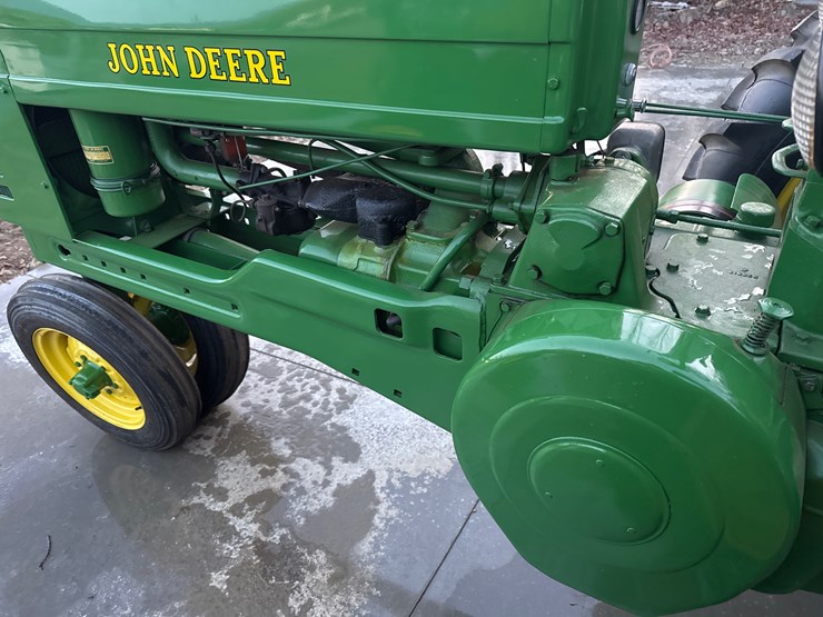 john-deere-b-image-4