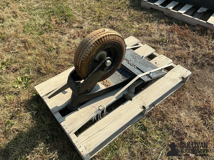 land-pride-4.80/4.00-8-tire-on-dolly-wheel-bracket-image-5