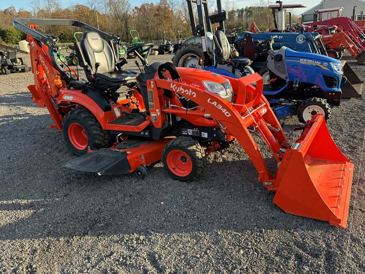 #100-•-kubota-bx235-tractor-image-1