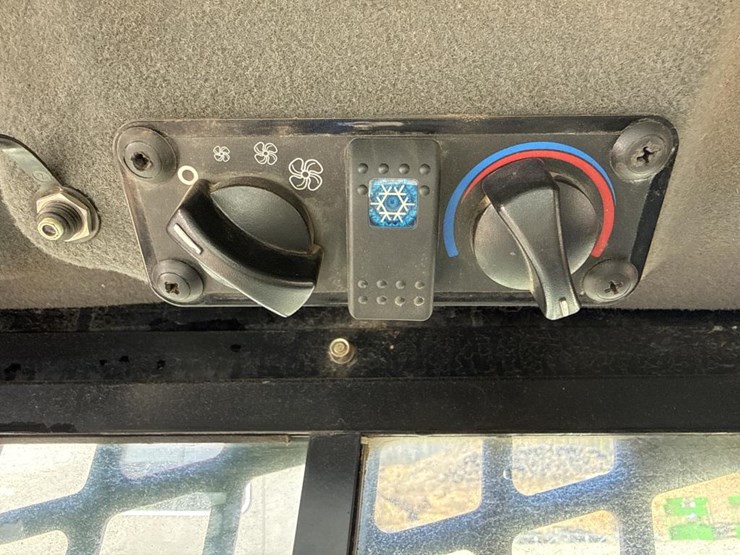 2014-terex-pt110f-image-44