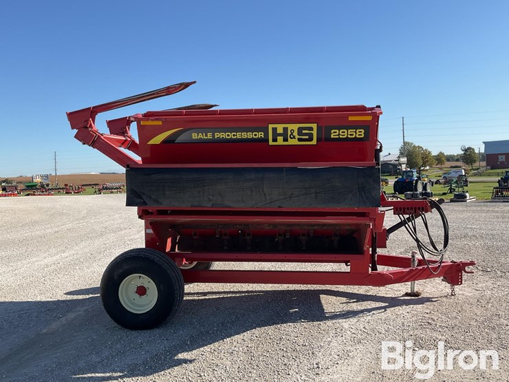 2021-h&s-2958-bale-processor-image-4