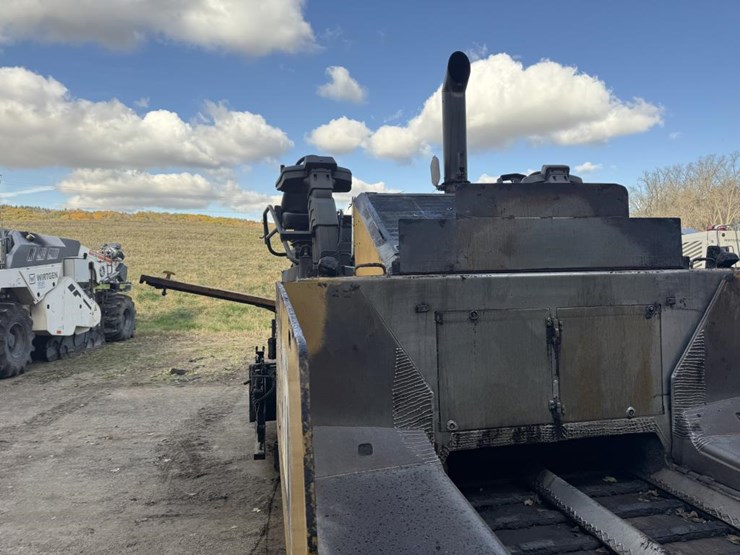 caterpillar-ap-1055f-image-74