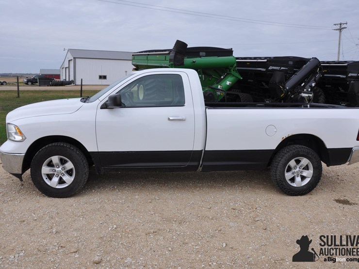 2014-ram-1500-slt-image-8