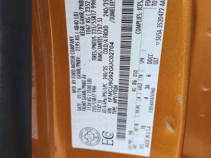 2016-ford-escape-se-image-7