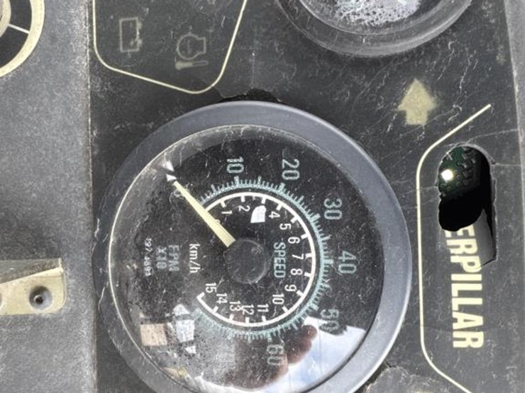 caterpillar-cb-534d-image-35