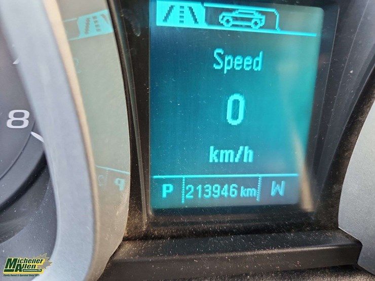 2013-chevrolet-equinox-lt-image-8