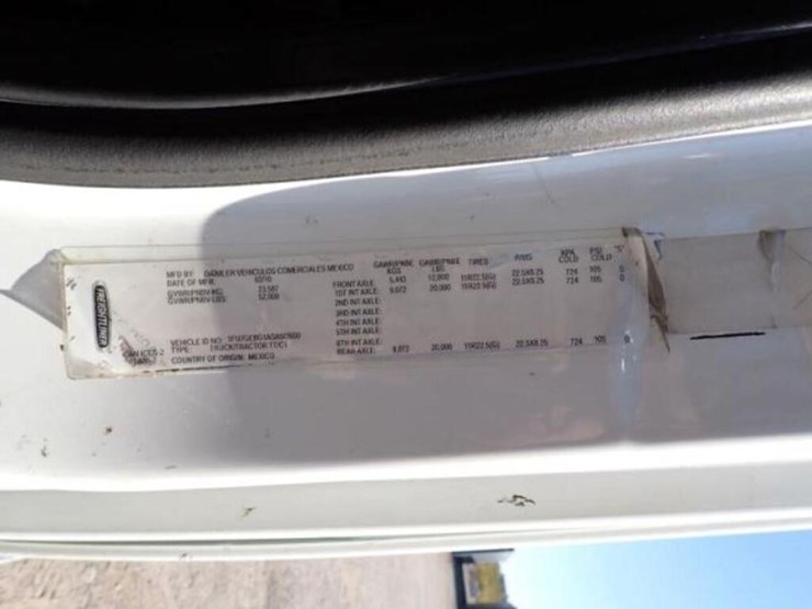 2010-freightliner-cascadia-t/a-hiway-tractor---day-image-10