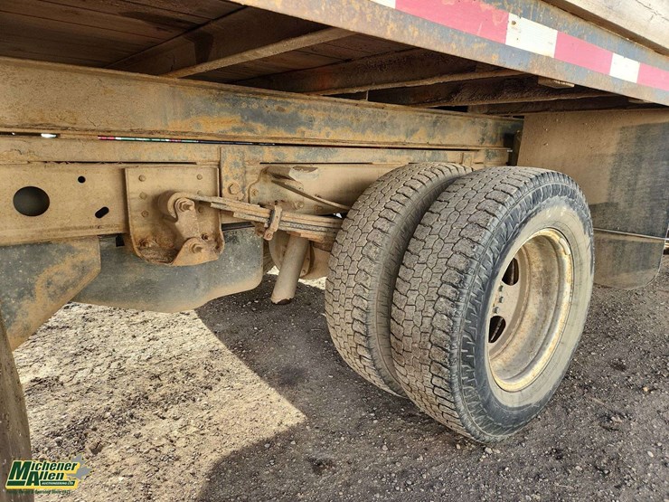 2013-chevrolet-silverado-3500hd-image-34