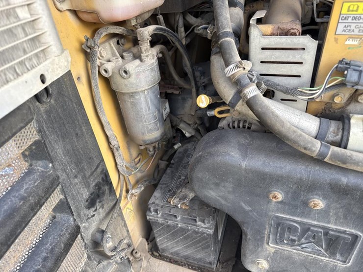 2017-caterpillar-289d-image-30