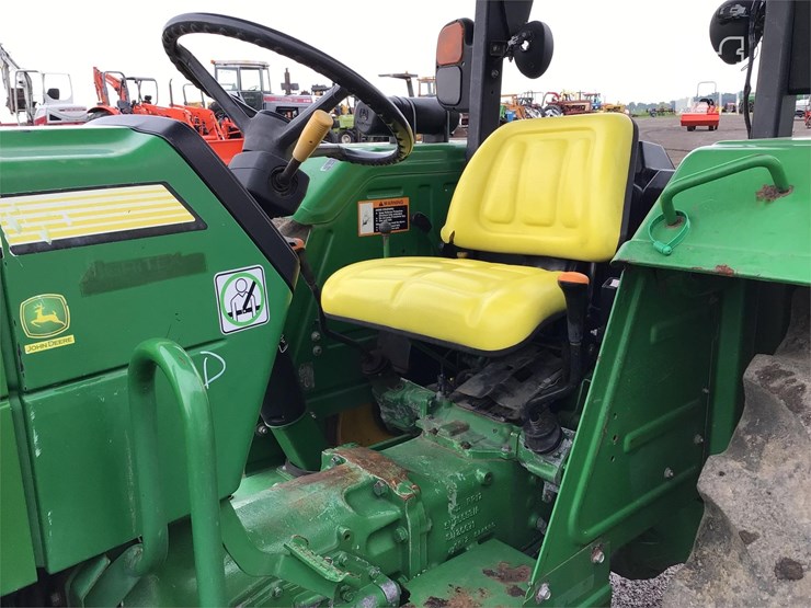 john-deere-5055e-image-12