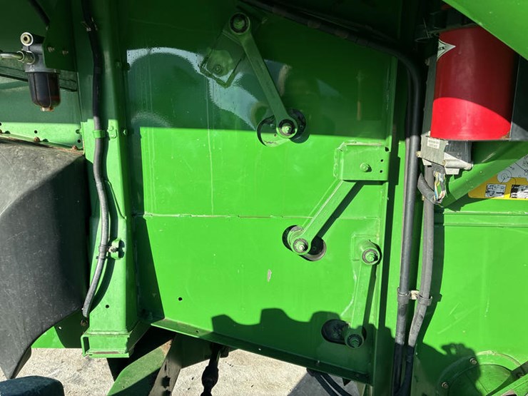 2004-john-deere-9660-sts-image-66