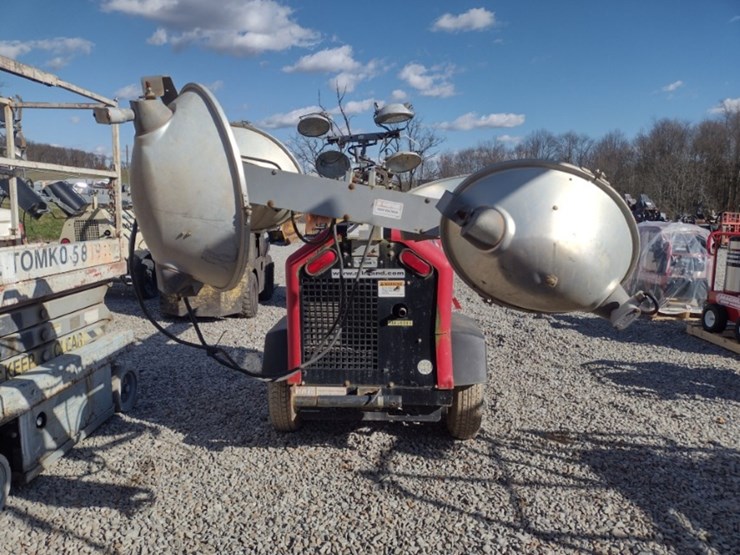 11-allmand-nite-lite-pro-light-plant-(qea-4057)-image-4