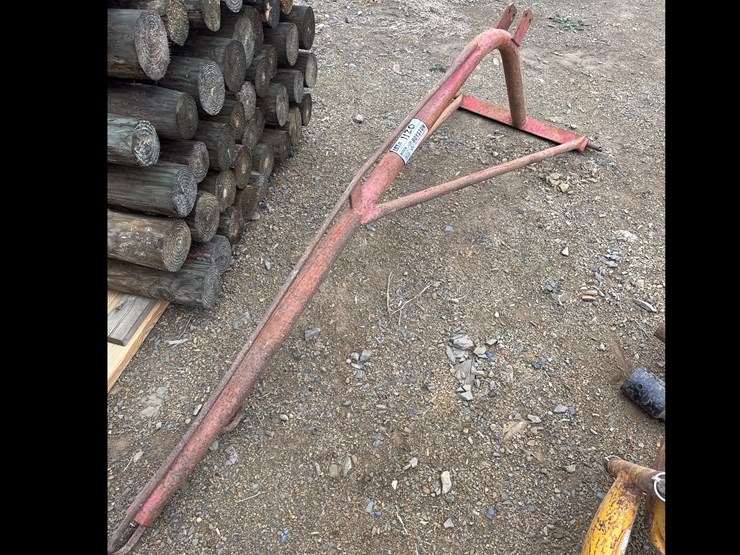 #1120-•-three-point-boom-pole-image-1