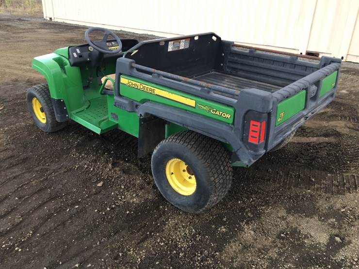 2013-john-deere-gator-image-4
