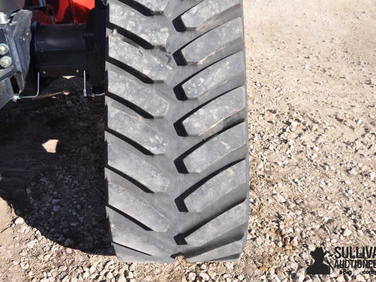 2021-case-ih-470-image-15