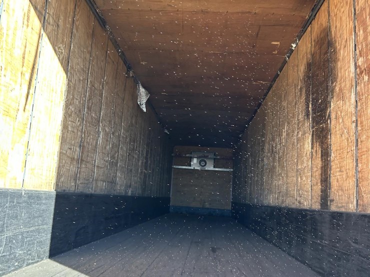 2011-strick-trailer-image-32