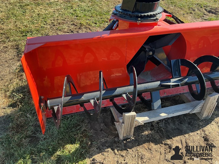 land-pride-sb2584-84”-3-pt-snow-blower-image-15