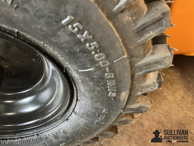 cub-cadet-2x26ip-26”-walk-behind-snow-blower-image-19