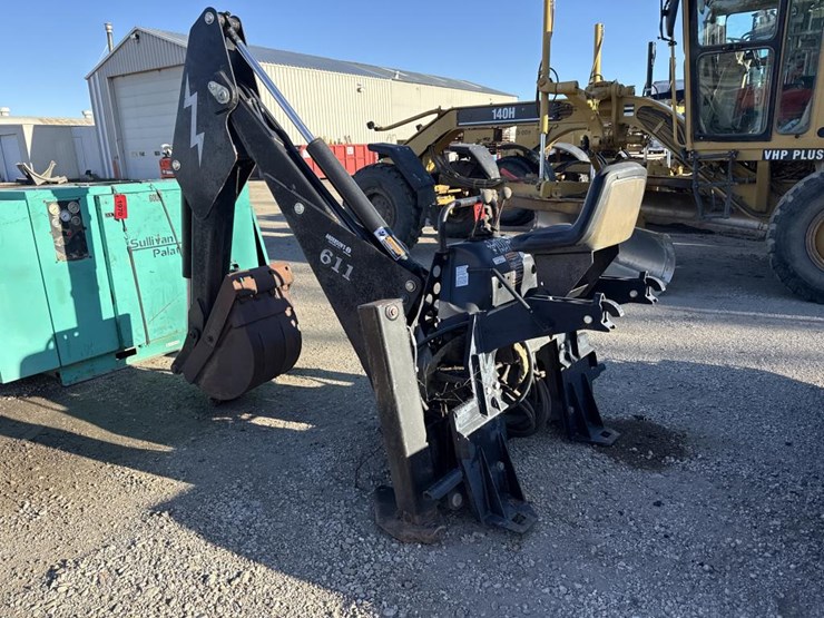 #1950-•-bobcat-backhoe-image-2