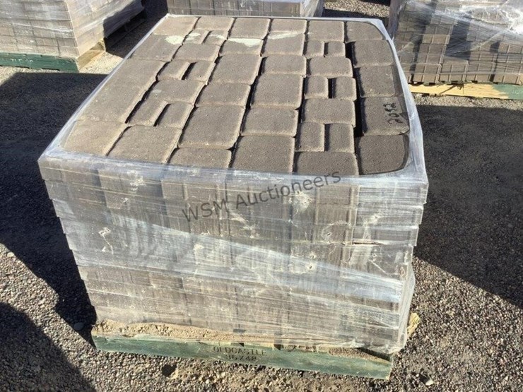 pallet-of-stone-pavers-image-4