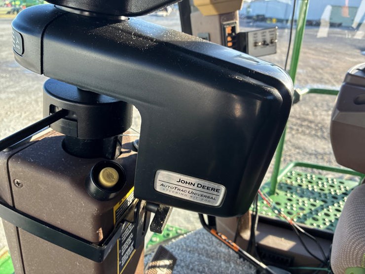 2004-john-deere-9660-sts-image-103